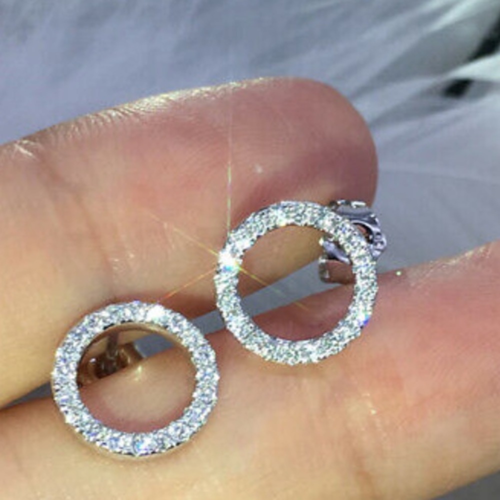 New Sterling silver round stud earrings